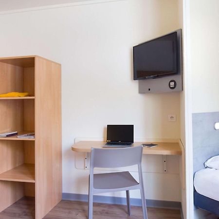 ibis budget Aubagne Paluds Agora Eksteriør billede